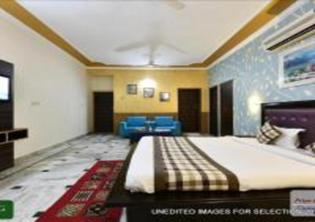 آغْرا Hotel Chanakya المظهر الخارجي الصورة