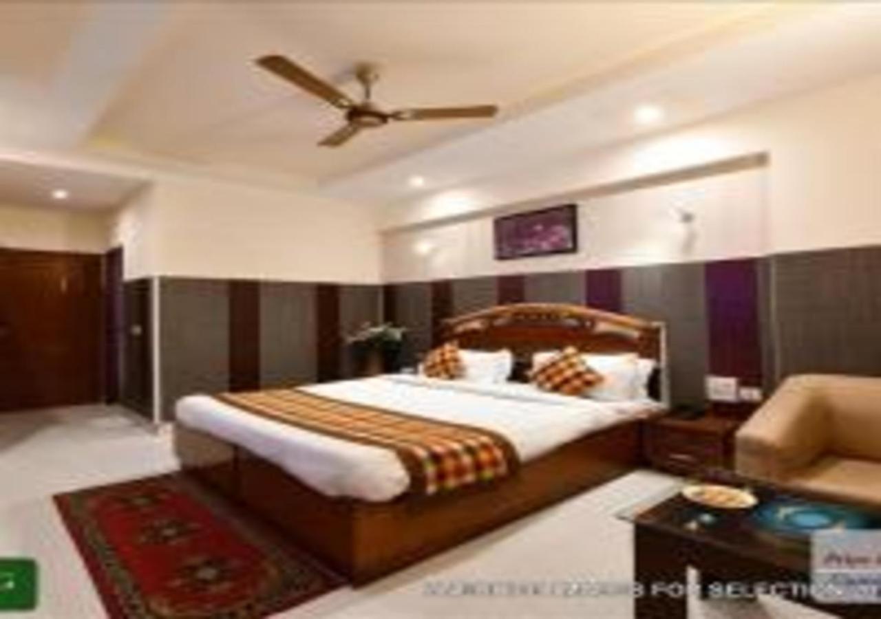آغْرا Hotel Chanakya المظهر الخارجي الصورة
