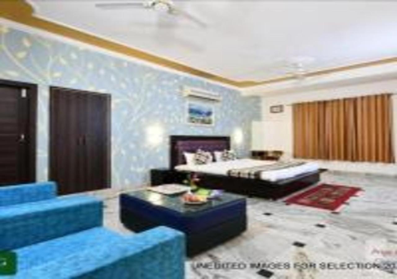آغْرا Hotel Chanakya المظهر الخارجي الصورة