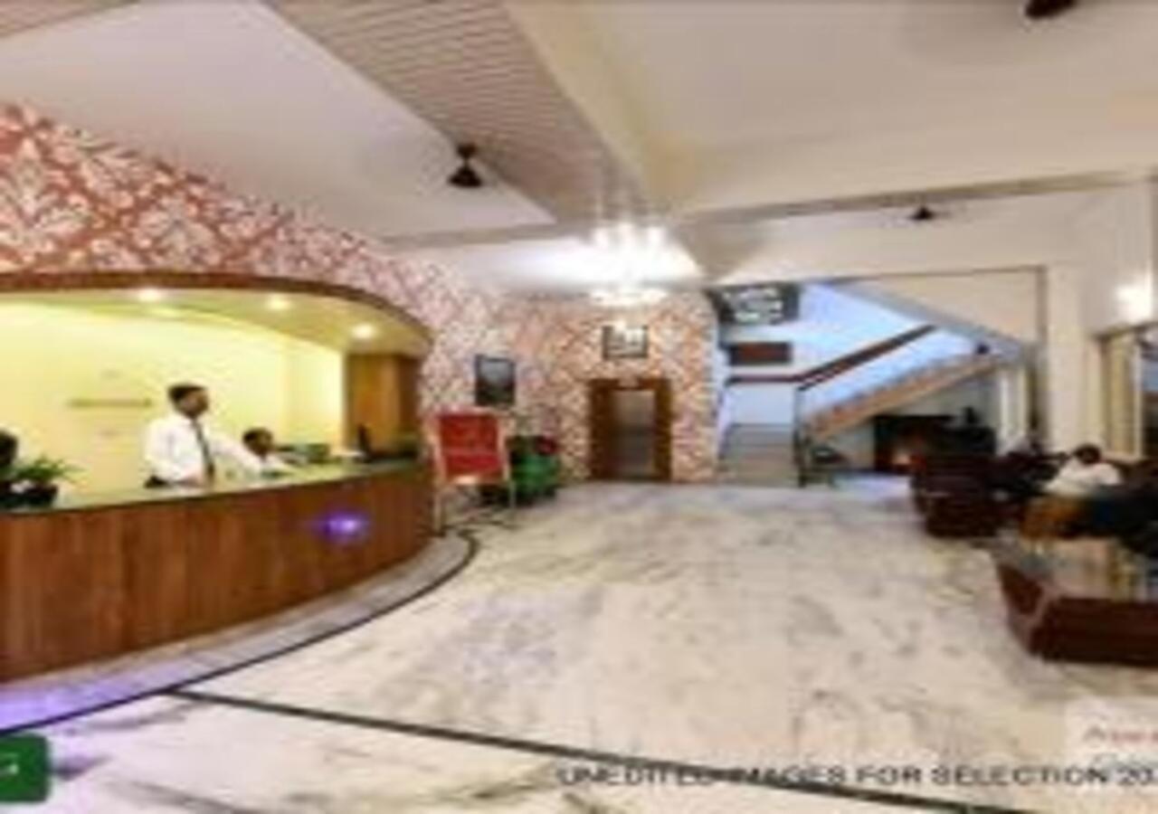 آغْرا Hotel Chanakya المظهر الخارجي الصورة