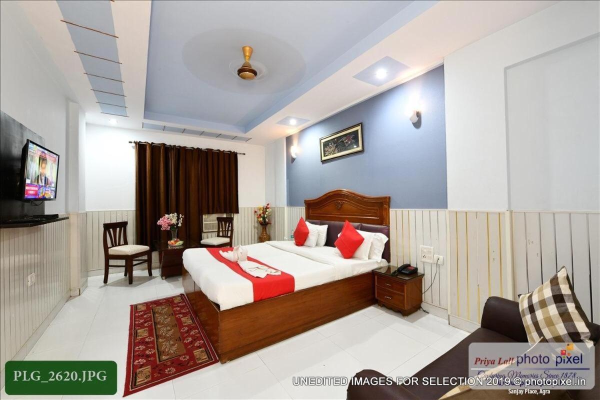 آغْرا Hotel Chanakya المظهر الخارجي الصورة