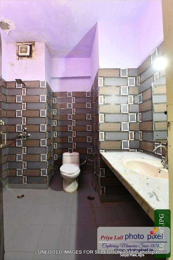 آغْرا Hotel Chanakya المظهر الخارجي الصورة