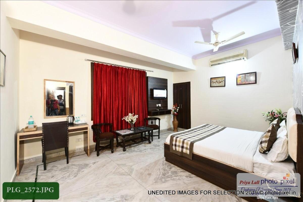 آغْرا Hotel Chanakya المظهر الخارجي الصورة