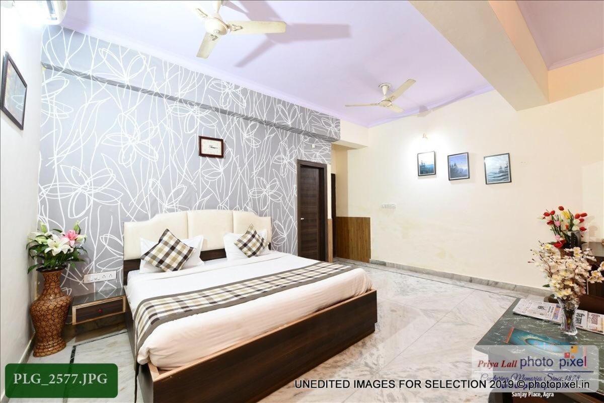 آغْرا Hotel Chanakya المظهر الخارجي الصورة