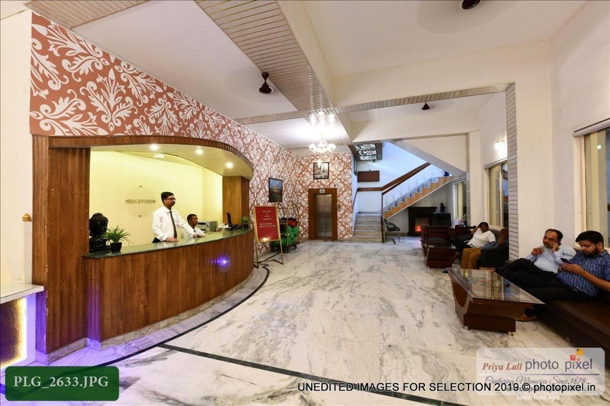 آغْرا Hotel Chanakya المظهر الخارجي الصورة