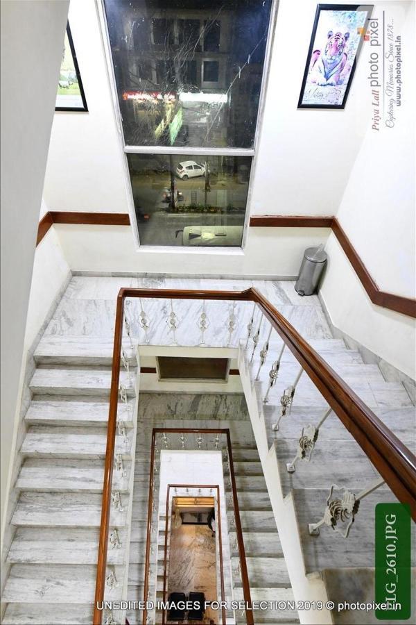 آغْرا Hotel Chanakya المظهر الخارجي الصورة
